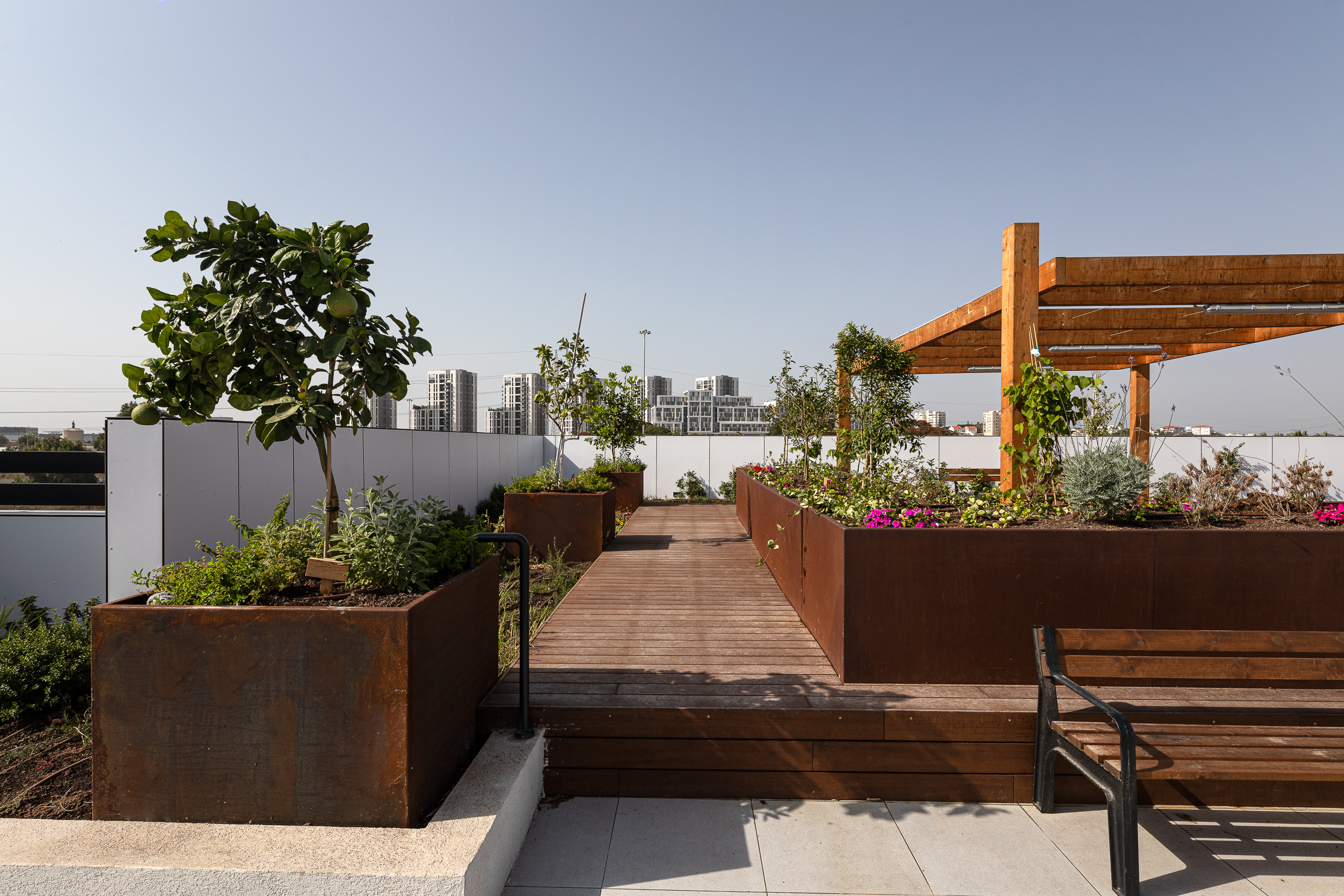 Glil Yam elementary school