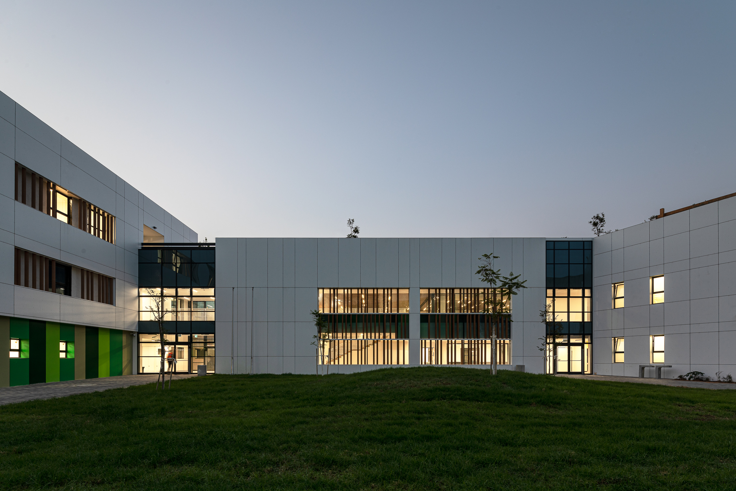 Glil Yam elementary school